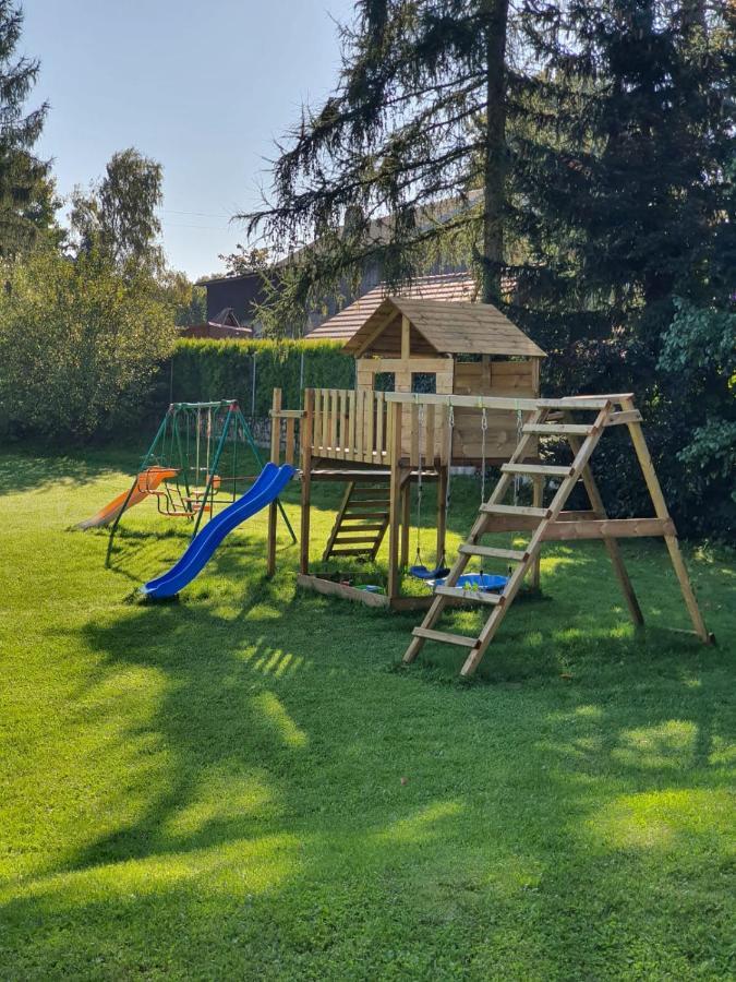 Apartamenty Czerwony Dworek - Duzy Teren Zielony, Plac Zabaw, Miejsce Na Grilla I Staw Z Mozliwoscia Wedkowania, Boisko Mysłakowice Esterno foto