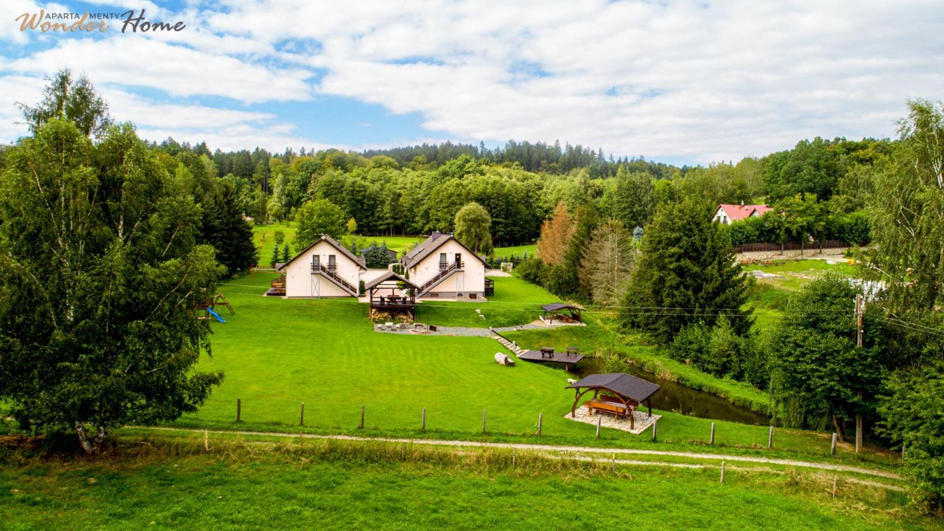 Apartamenty Czerwony Dworek - Duzy Teren Zielony, Plac Zabaw, Miejsce Na Grilla I Staw Z Mozliwoscia Wedkowania, Boisko Mysłakowice Esterno foto