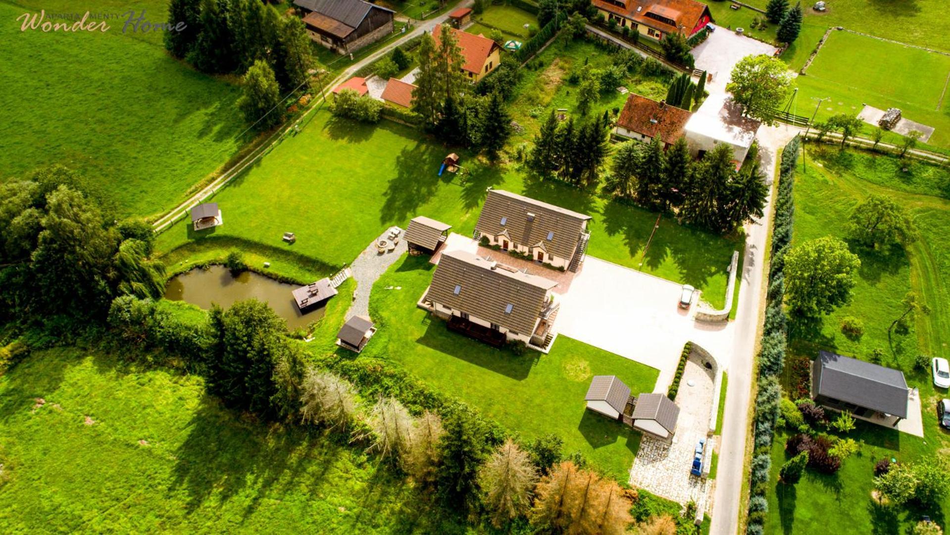Apartamenty Czerwony Dworek - Duzy Teren Zielony, Plac Zabaw, Miejsce Na Grilla I Staw Z Mozliwoscia Wedkowania, Boisko Mysłakowice Esterno foto
